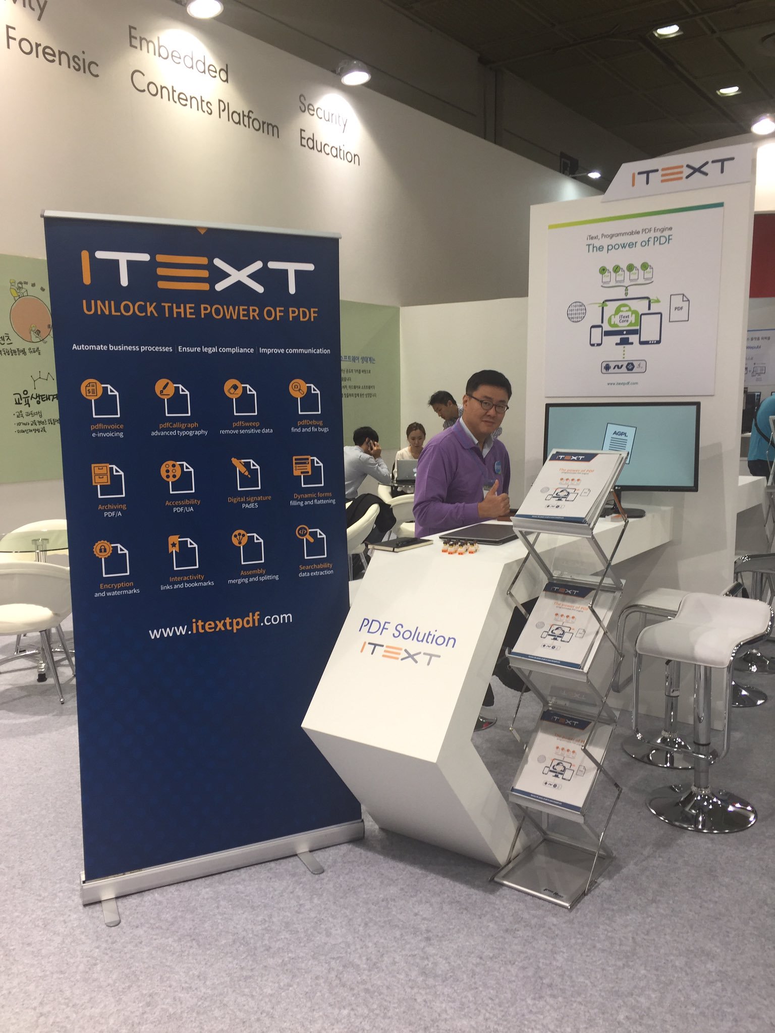 iText booth in Seoul